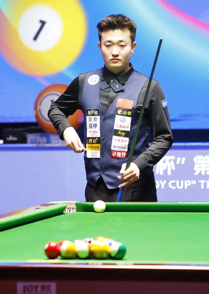 让他更加接 让他更加接