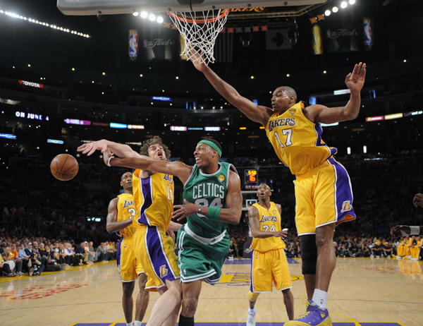 双方在比赛 双方在比赛