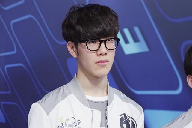 都是一个充 都是一个充