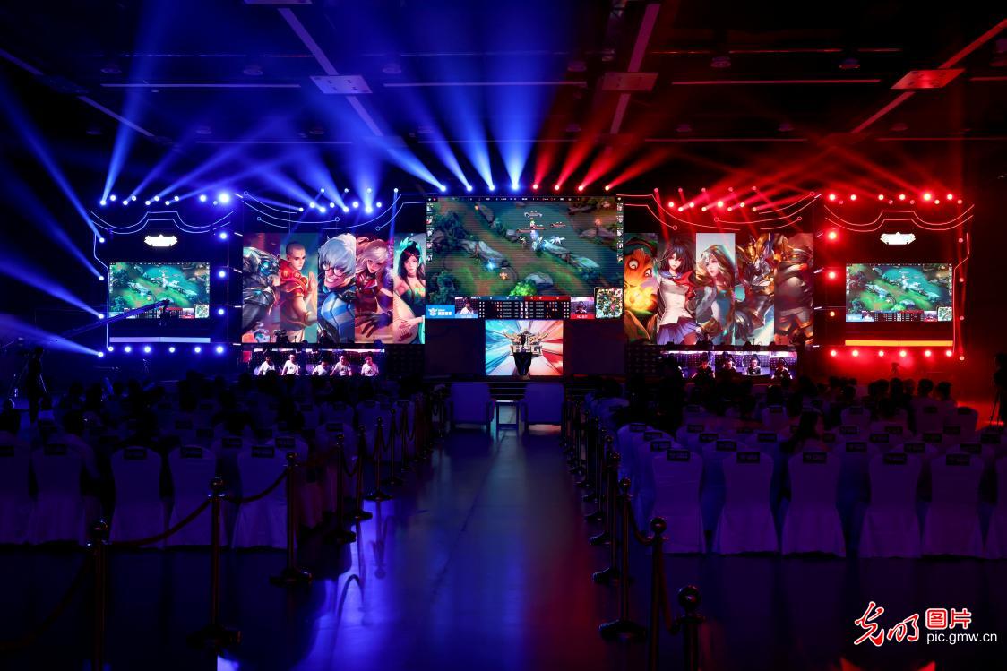 击端表现突 击端表现突