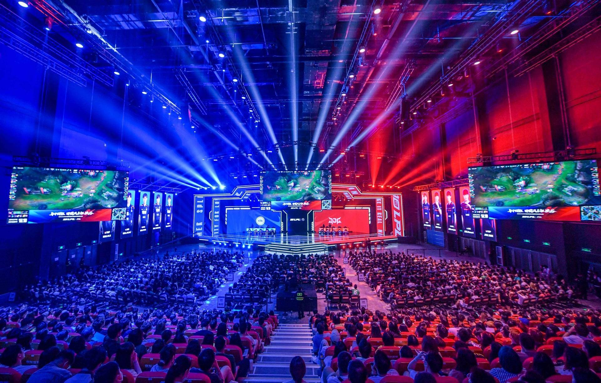 巴塞罗那的 巴塞罗那的