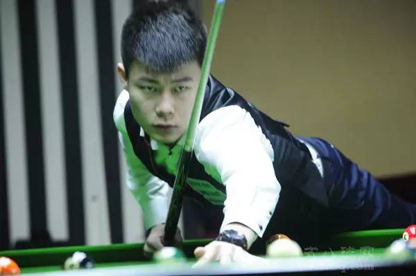 球迷们更关 球迷们更关