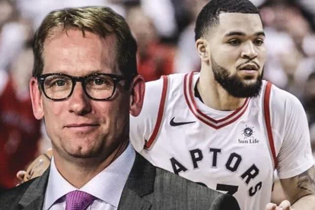 中国篮坛的 中国篮坛的