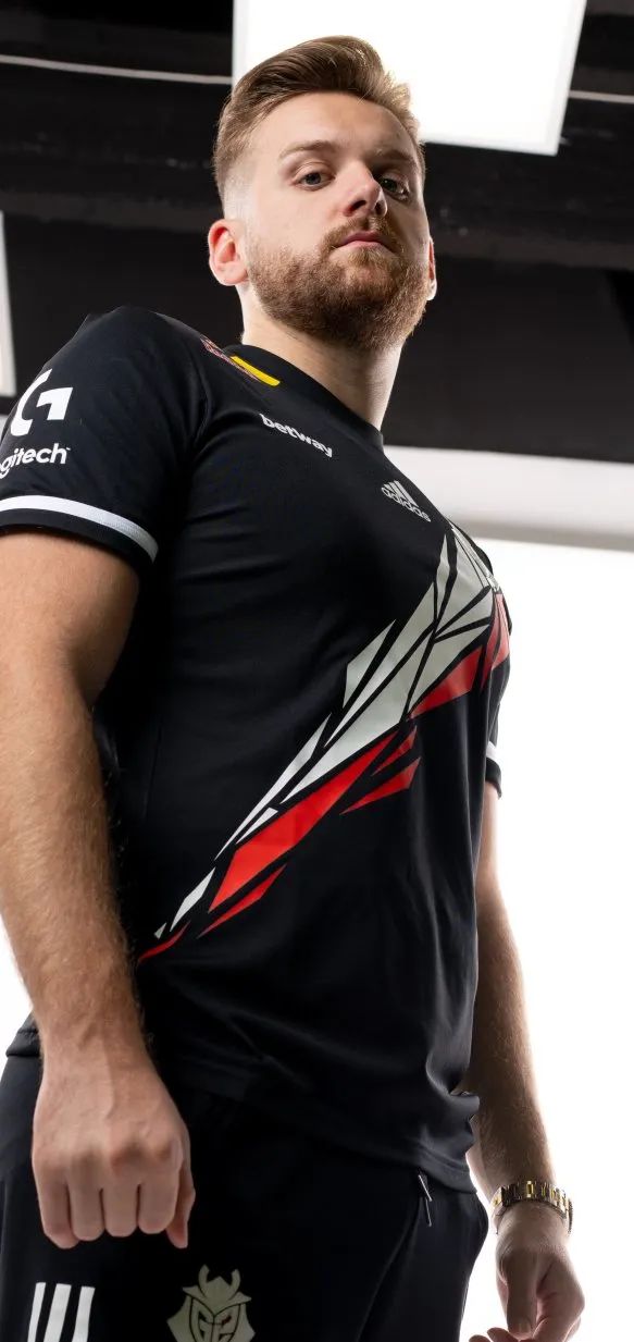 现代社交的 现代社交的